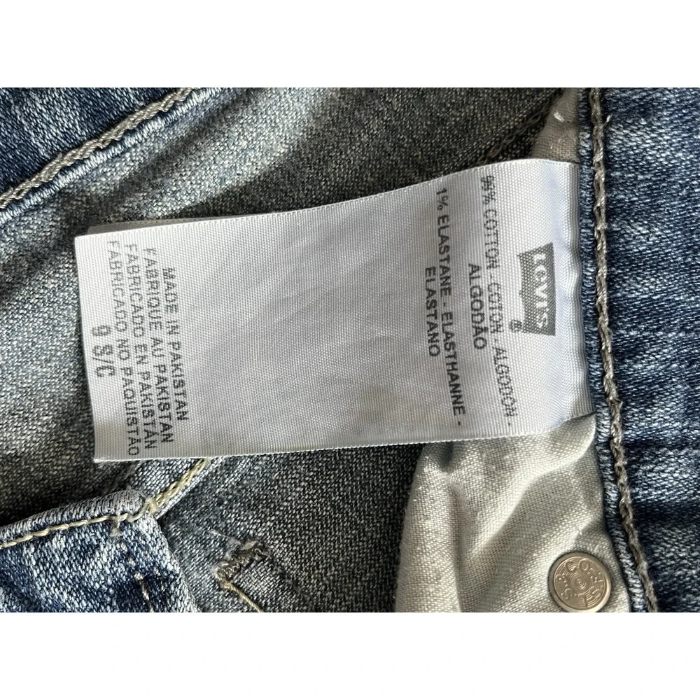 Levi's 518 Jeans Womens Sz 9S Superlow Boot Cut Light Wash Actual Fit (30x27.5)